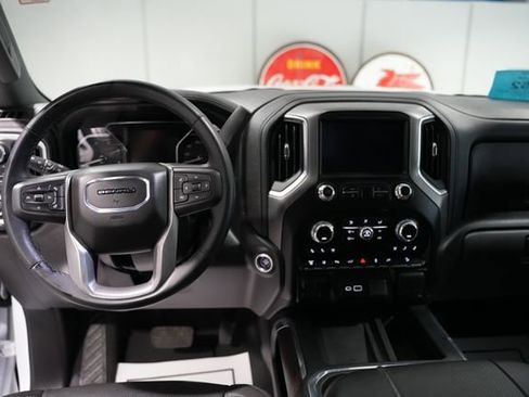 Used 2023 GMC Sierra 3500 Denali AWD/4WD image 2