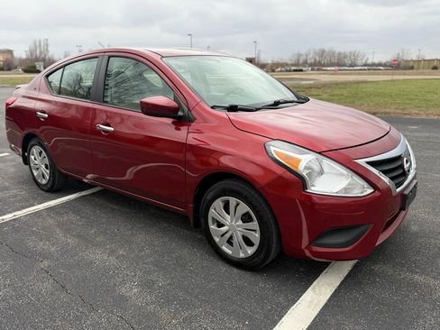 Used 2016 Nissan Versa SV image 7