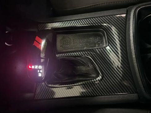 Used 2019 Dodge Charger SXT RWD image 12