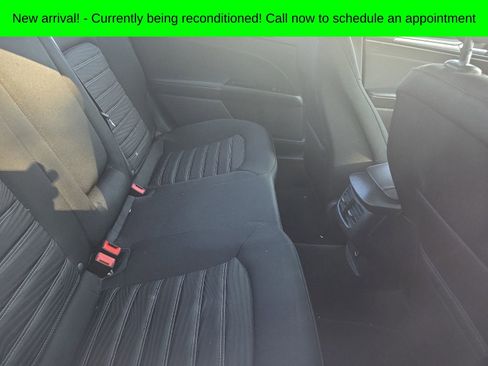 Used 2016 Ford Fusion SE FWD image 7