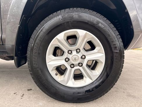 Used 2016 Toyota 4Runner SR5 image 33