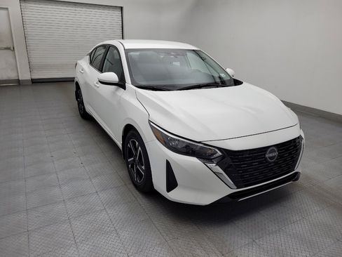 Used 2025 Nissan Sentra SV image 13