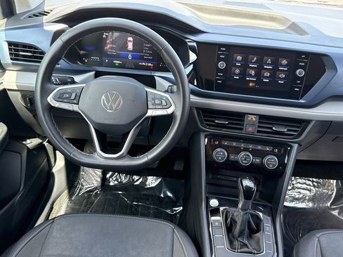 Used 2024 Volkswagen Taos SE FWD image 20