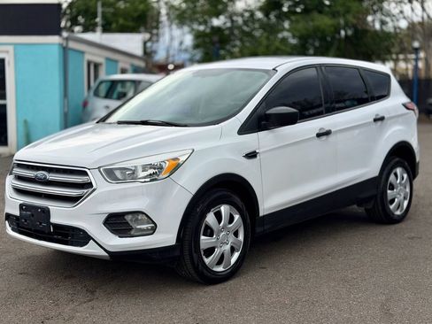 Used 2017 Ford Escape S FWD image 4