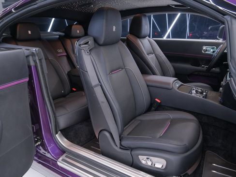Used 2020 Rolls-Royce Wraith RWD image 22
