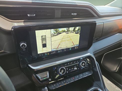 Certified 2023 GMC Sierra 1500 Denali AWD/4WD image 8