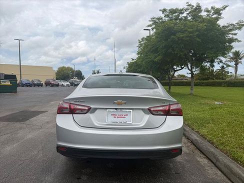 Used 2022 Chevrolet Malibu LT FWD image 6