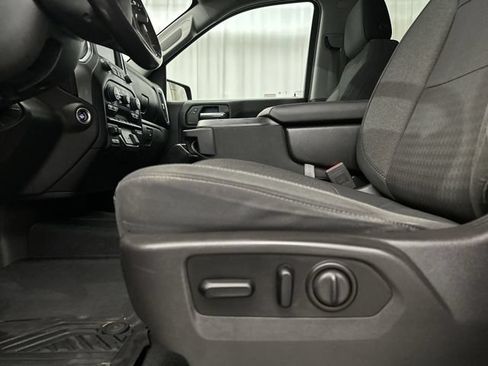 Used 2020 Chevrolet Silverado 1500 LT w/ All-Star Edition AWD/4WD image 17