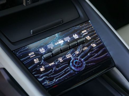 New 2025 Porsche Macan 4 Electric image 27