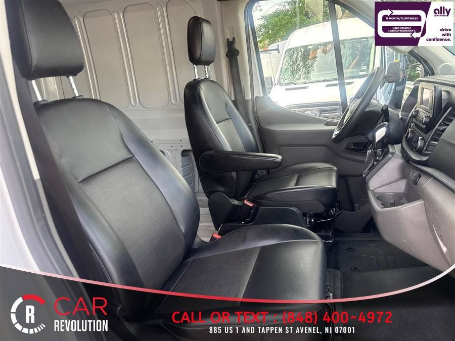 Used 2025 Ford Transit 250 148 High Roof RWD image 28