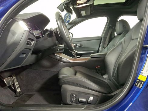 Used 2019 BMW 330i xDrive Sedan w/ M Sport Package AWD/4WD image 15