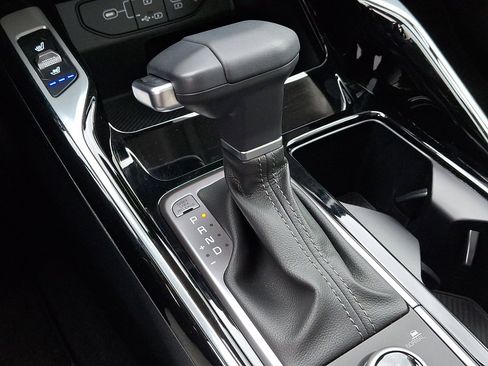 Used 2025 Kia Sorento SX image 25