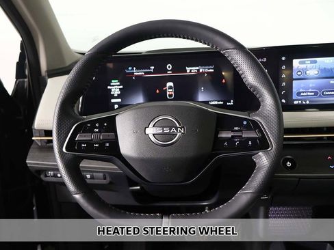 Used 2023 Nissan Ariya AWD image 9