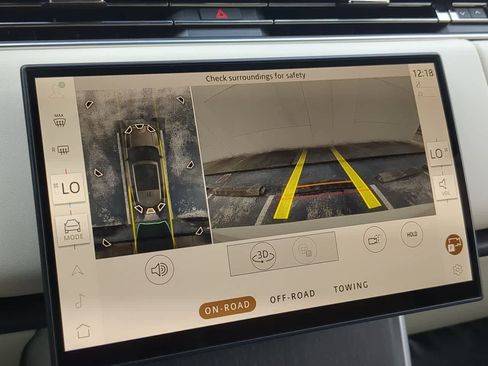 Used 2024 Land Rover Range Rover Autobiography image 31