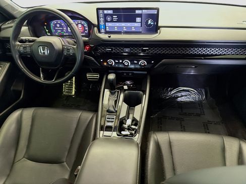 Used 2024 Honda Accord Sport image 12