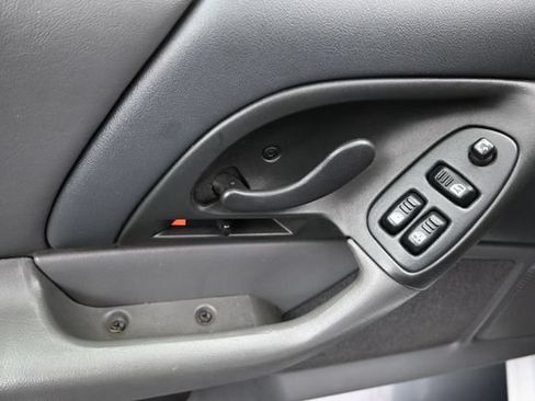 Used 1999 Chevrolet Camaro Z28 RWD image 15