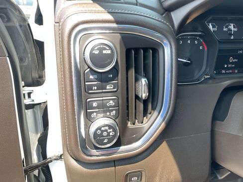 Used 2020 GMC Sierra 1500 SLT image 20