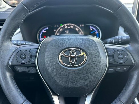 Used 2021 Toyota RAV4 Limited w/ Carpet Mat Package (TMS) AWD/4WD image 11