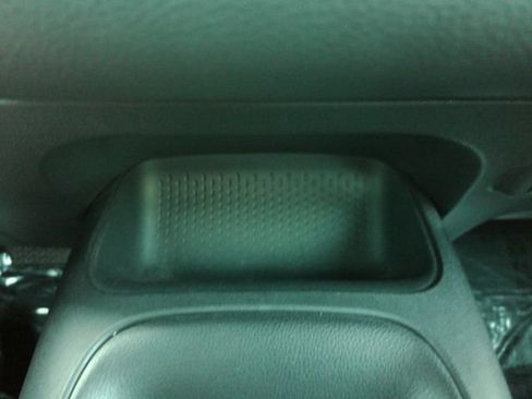 Used 2025 Toyota Corolla LE FWD image 40