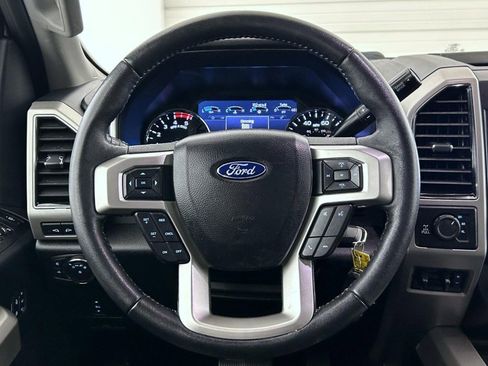 Used 2020 Ford F250 Lariat image 11