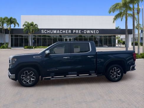 Used 2022 GMC Sierra 1500 SLT w/ SLT Premium Plus Package RWD image 4