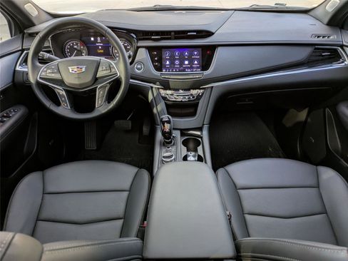 New 2025 Cadillac XT5 Premium Luxury w/ Technology Package FWD image 13