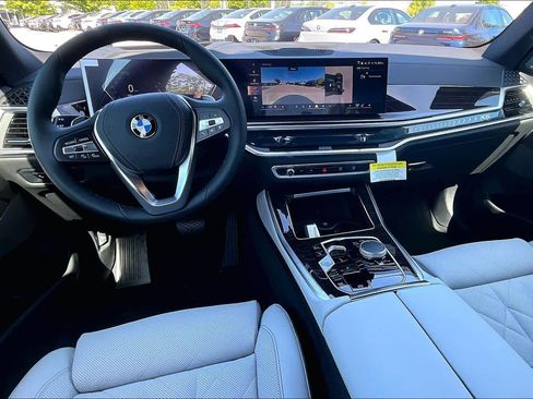 New 2026 BMW X5 xDrive40i w/ Climate Comfort Package image 5