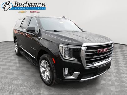 Used 2023 GMC Yukon SLT w/ SLT Premium Package