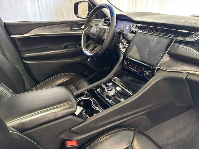 Used 2023 Jeep Grand Cherokee 4WD 4xe image 30