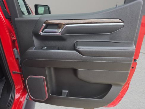 Used 2022 GMC Sierra 1500 Elevation w/ LPO, Elevation Black Package image 30