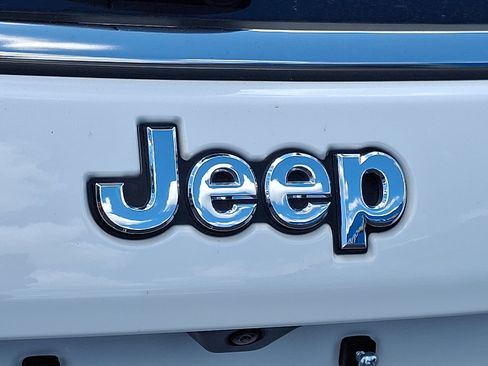 Used 2025 Jeep Compass Limited AWD/4WD image 28