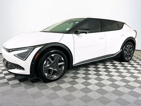 Used 2025 Kia EV6 Light w/ Light LR Technology Package RWD image 6