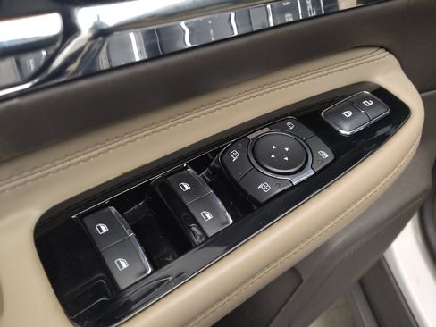 Used 2020 Lincoln Corsair Reserve w/ Appearance Package FWD image 27