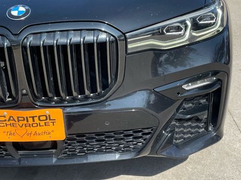Used 2022 BMW X7 xDrive40i w/ M Sport Package image 8