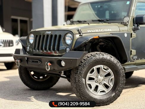 Used 2015 Jeep Wrangler Unlimited Rubicon w/ Dual Top Group image 2