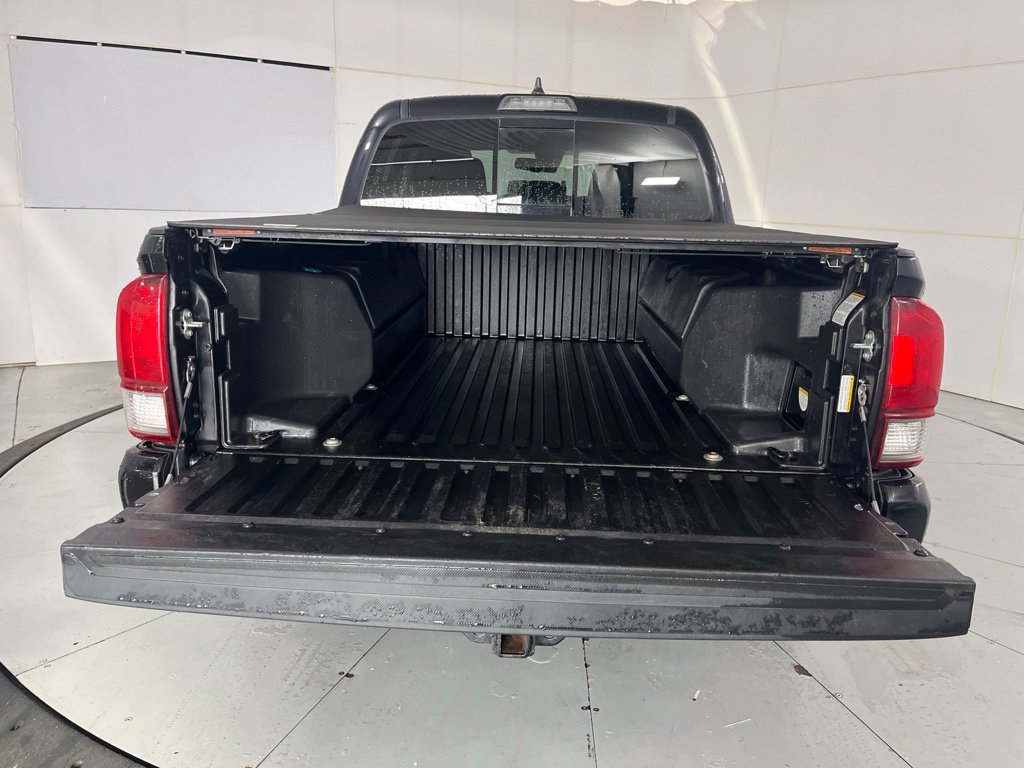 Used 2022 Toyota Tacoma SR5 w/ Trail Edition AWD/4WD image 13