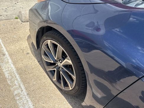 Used 2020 Toyota Corolla SE w/ SE Premium Package FWD image 7