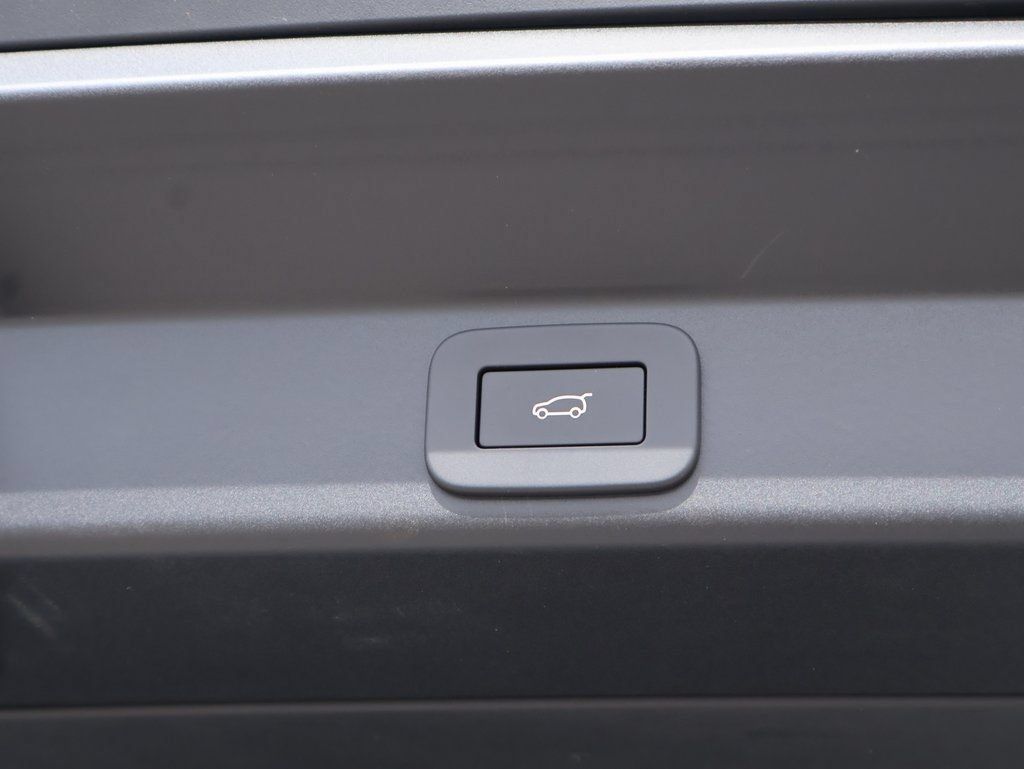 New 2025 Land Rover Range Rover Sport Dynamic SE AWD/4WD image 18