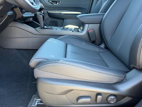 New 2026 Subaru Outback Touring AWD/4WD image 11