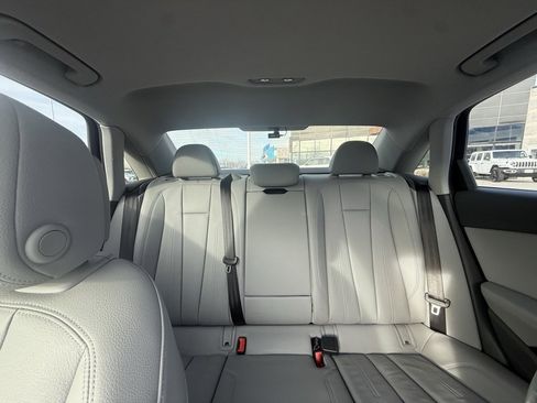 Used 2019 Audi A4 2.0T Premium image 22