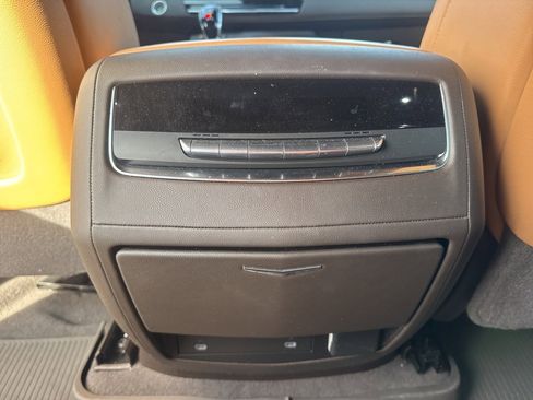 Used 2022 Cadillac Escalade Sport w/ Heavy-Duty Trailer Package image 41