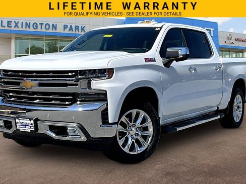 Used 2022 Chevrolet Silverado 1500 LTZ w/ LTZ Premium Package AWD/4WD image 12