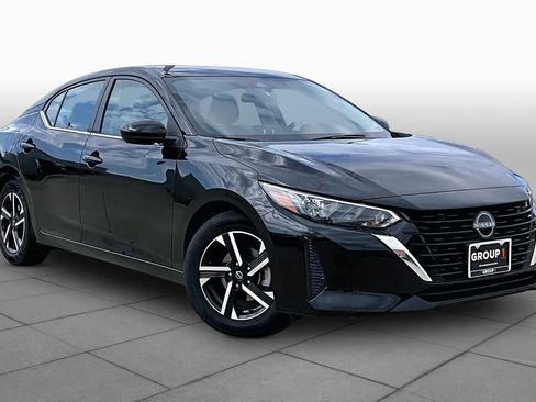 Used 2024 Nissan Sentra SV FWD image 3