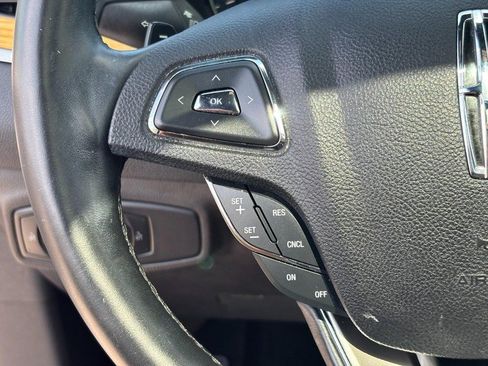 Used 2015 Lincoln MKC FWD w/ Equipment Group 101A Select image 17