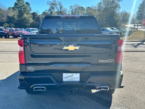New 2026 Chevrolet Silverado 1500 High Country image 3