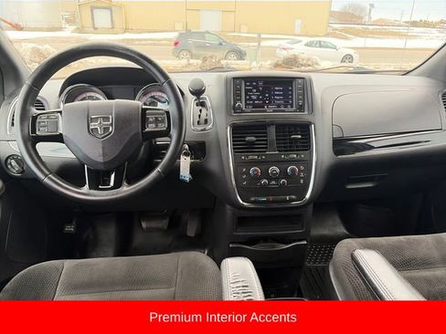 Used 2019 Dodge Grand Caravan SE image 29