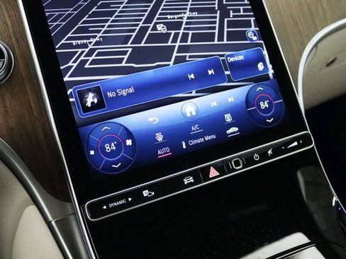 Used 2024 Mercedes-Benz GLC 300 4MATIC image 31