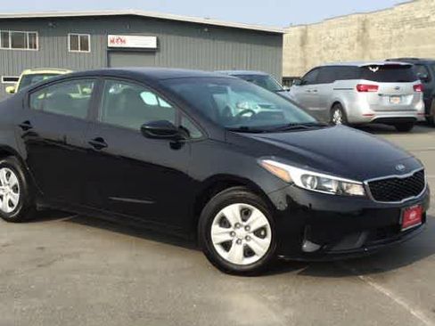 Used 2018 Kia Forte LX image 3