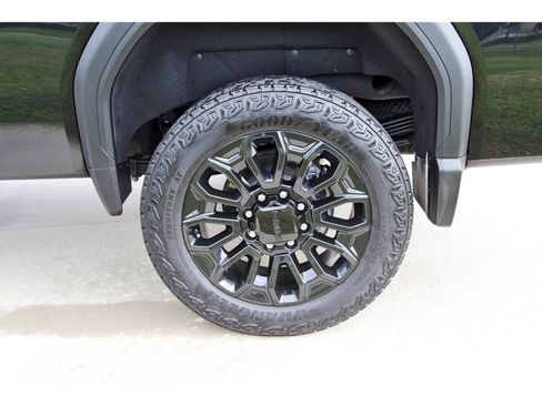 Used 2024 GMC Sierra 2500 AT4 w/ AT4 Premium Plus Package AWD/4WD image 30