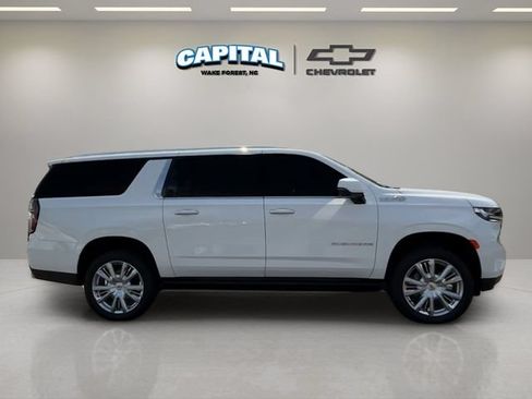 Used 2024 Chevrolet Suburban High Country AWD/4WD image 6